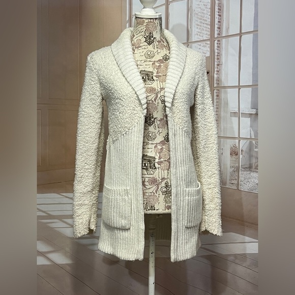 🛍️CAT & JACK Ivory boucle and ribbed knit cardigan sweater size XL. - Picture 2 of 11